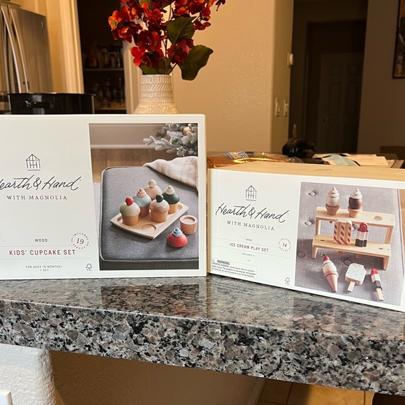 Heart and Hand Wood Sets - Picture 11 of 13